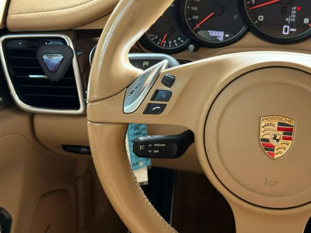 Vehicle image 50 of 52