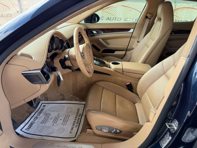 Vehicle image 47 of 52