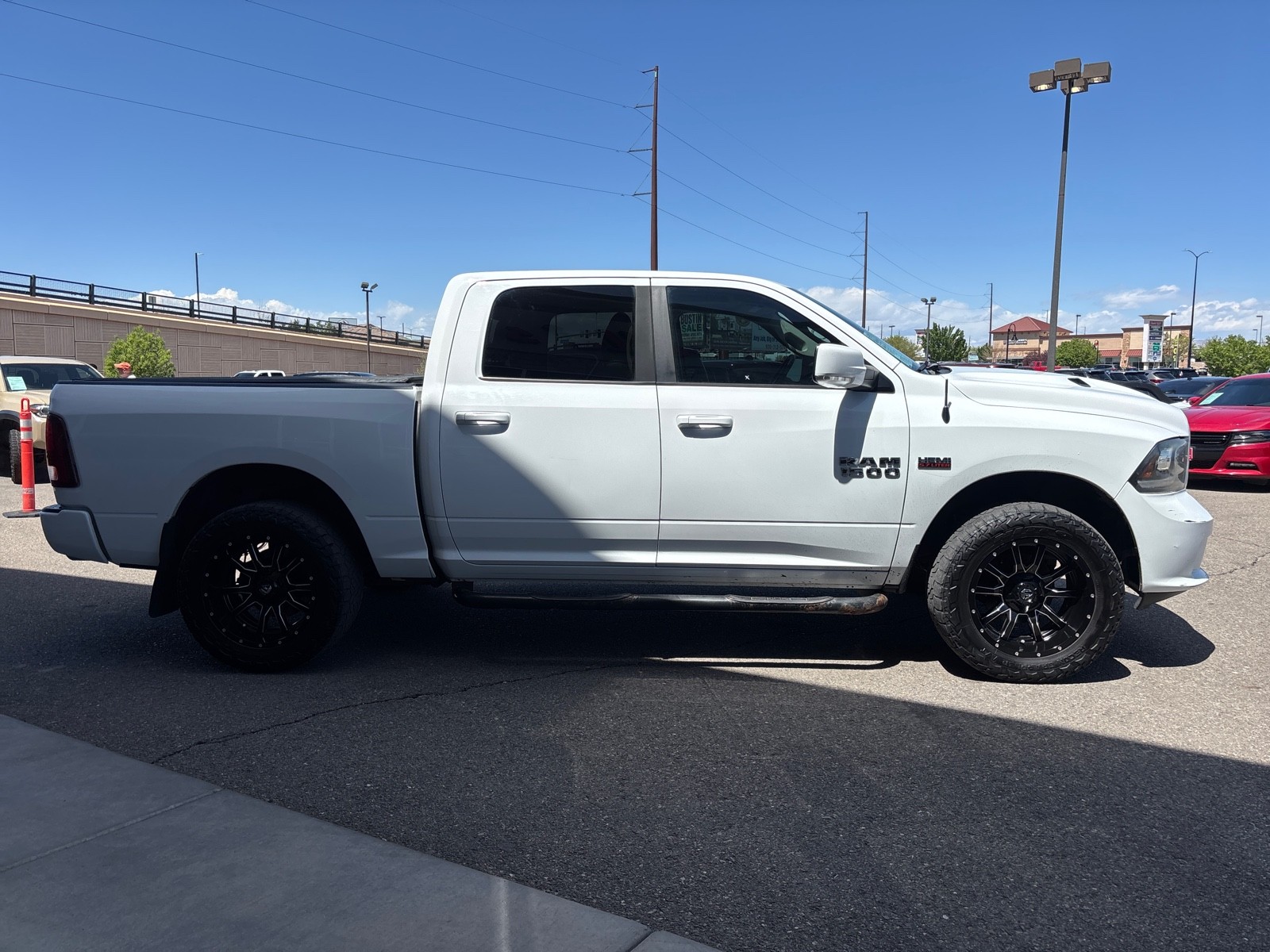Vehicle image 4 of 37