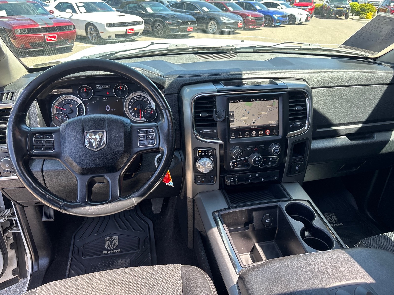 Vehicle image 26 of 37