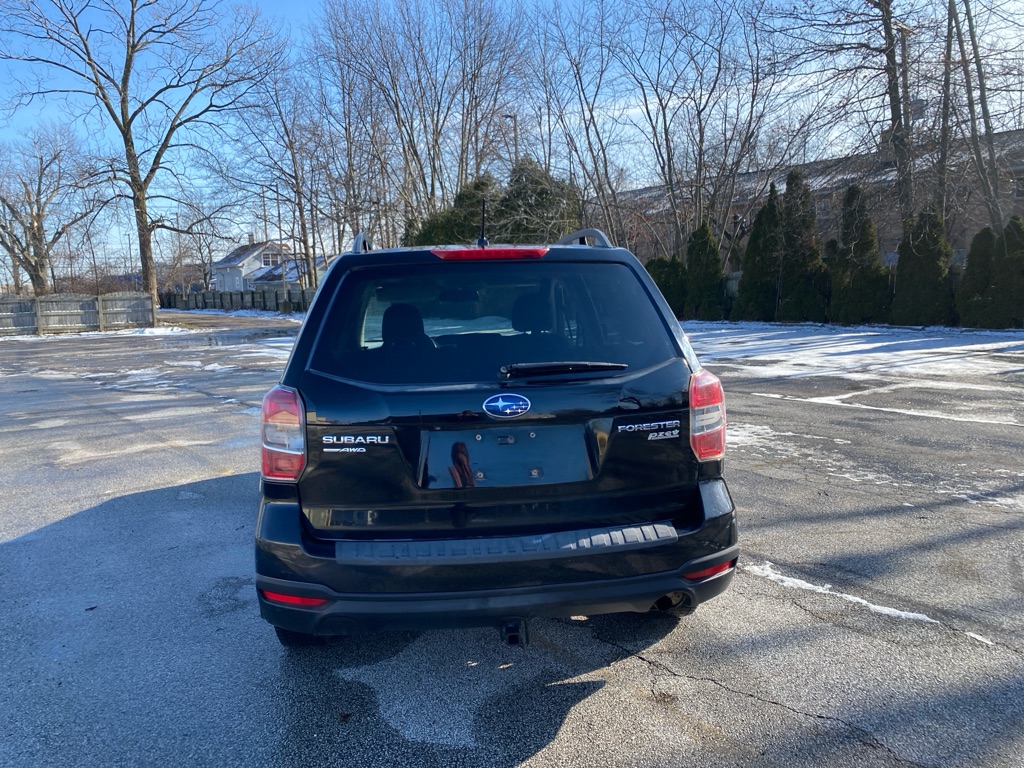 2015 Subaru Forester 2.5i Premium Image 7 of 26