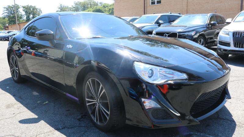 2015 Scion FR-S Base Image 3 of 19