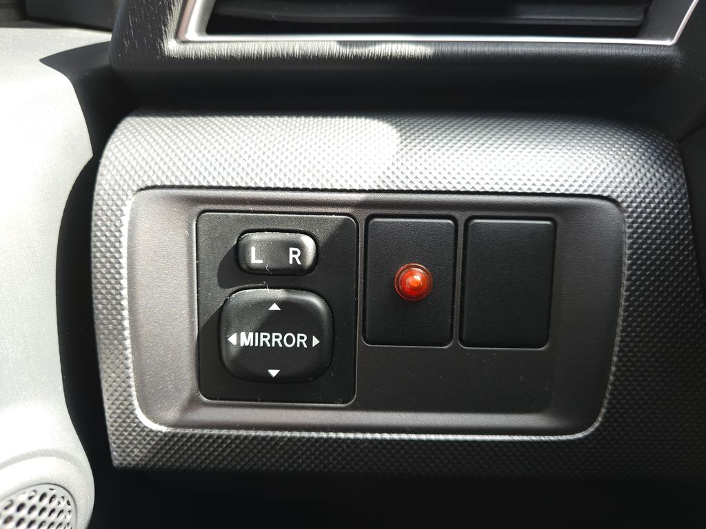 Vehicle image 26 of 27