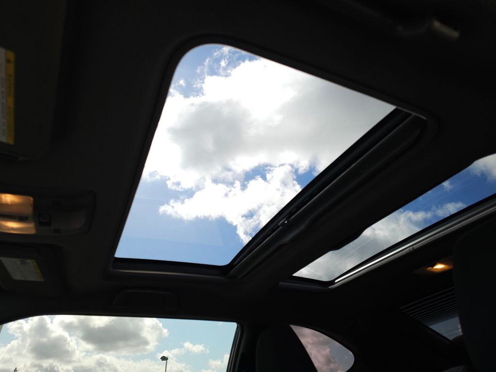 Vehicle image 18 of 27