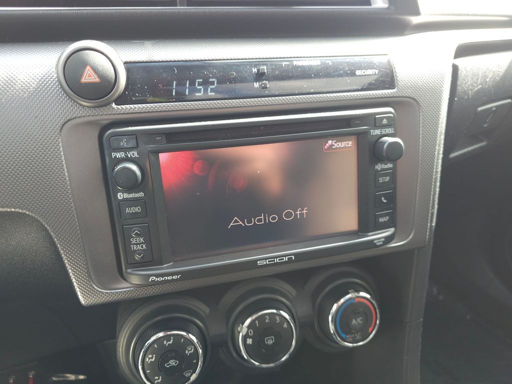 Vehicle image 22 of 27