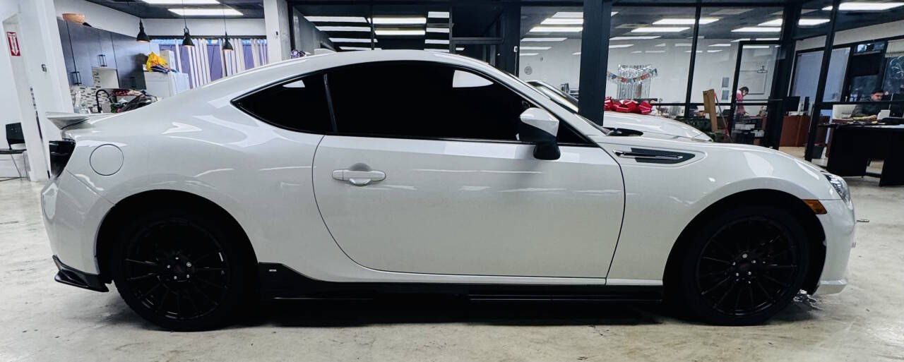 2015 Subaru BRZ Series.Blue Image 4 of 17