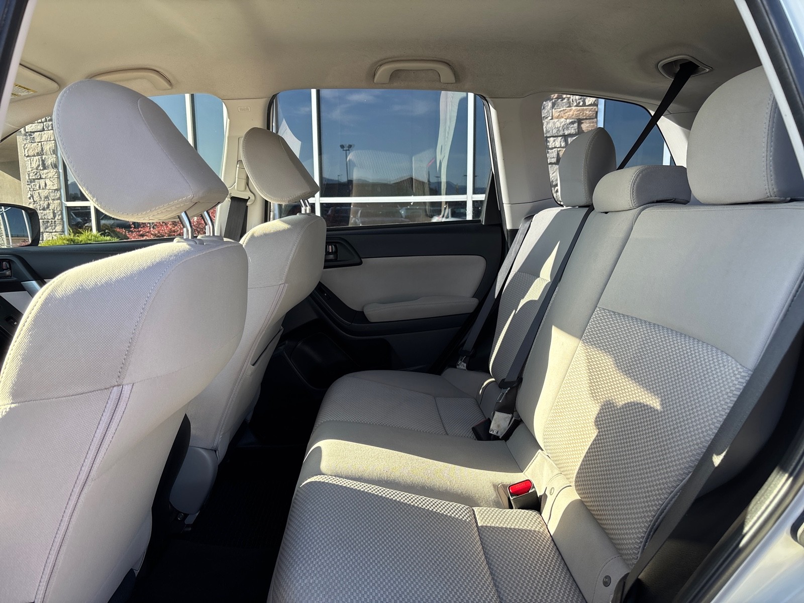 Vehicle image 23 of 30