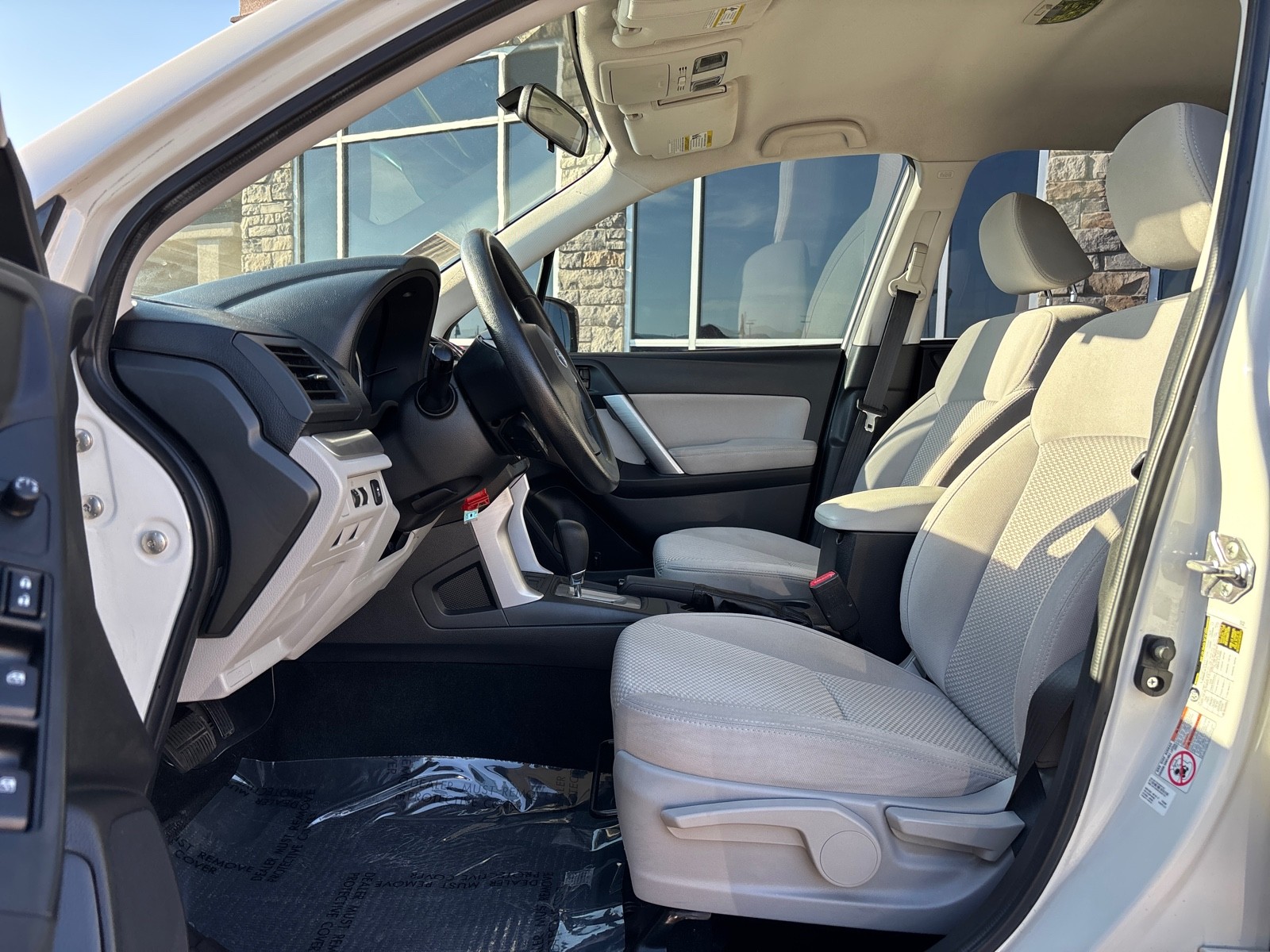 Vehicle image 11 of 30