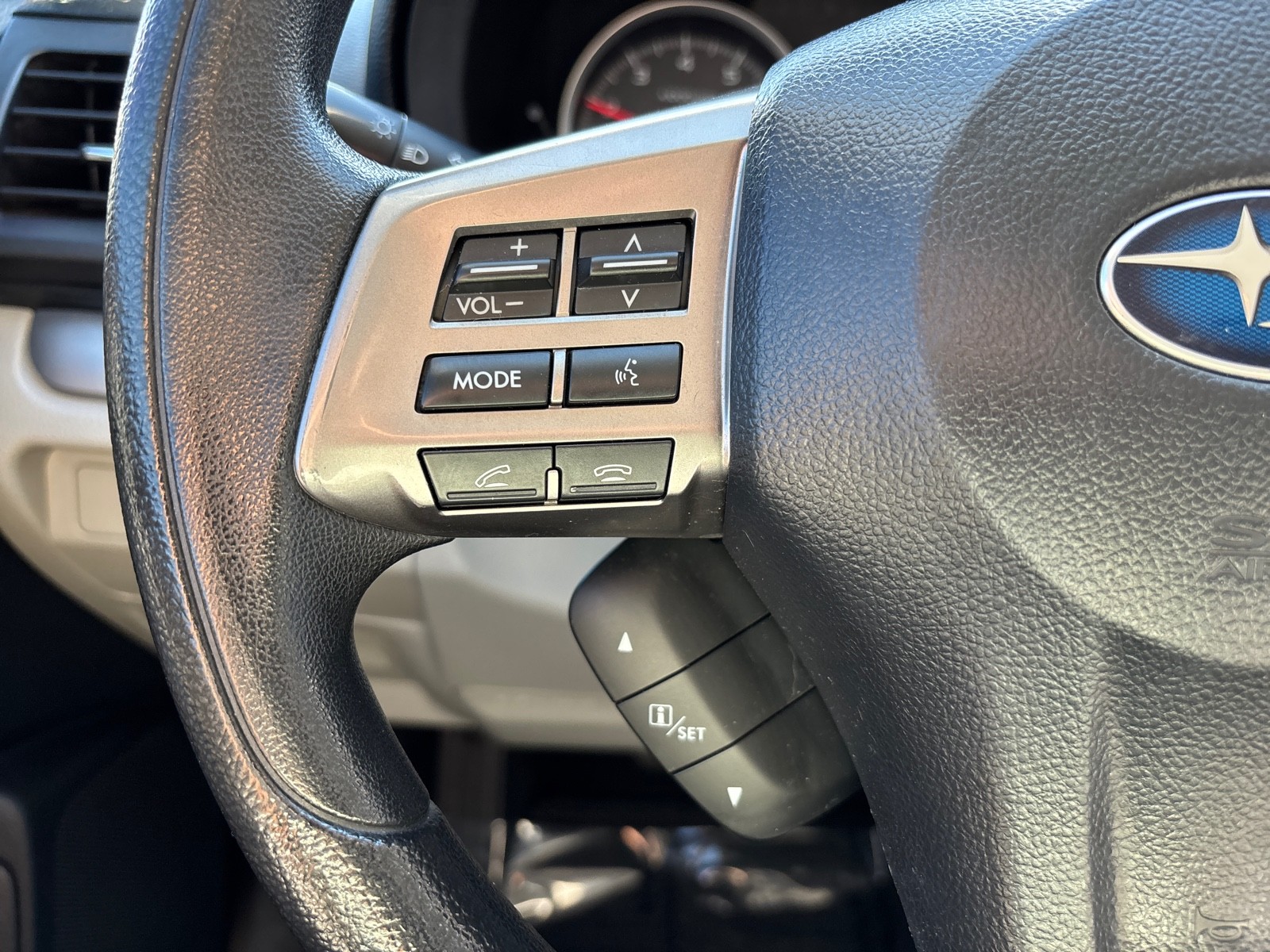 Vehicle image 14 of 30