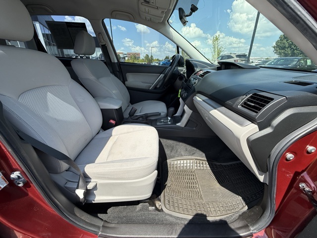Vehicle image 14 of 31