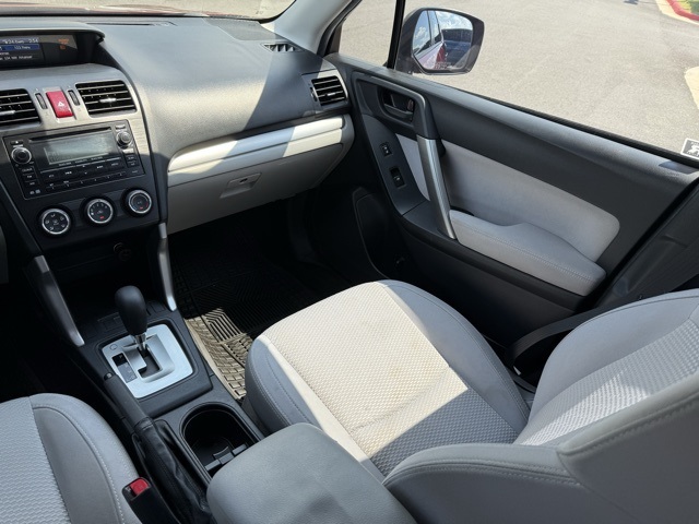 Vehicle image 26 of 31