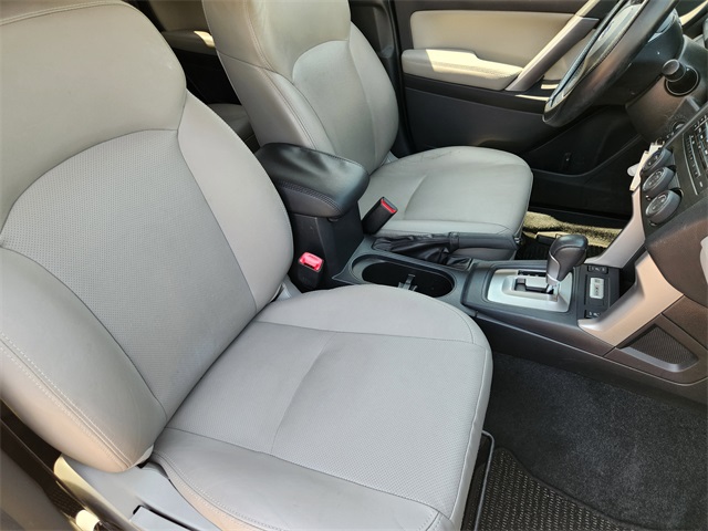 2015 Subaru Forester 2.5i Limited Image 10 of 22