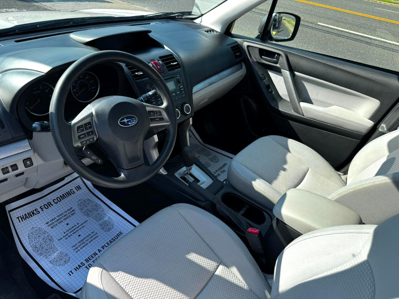2015 Subaru Forester 2.5i Image 20 of 27