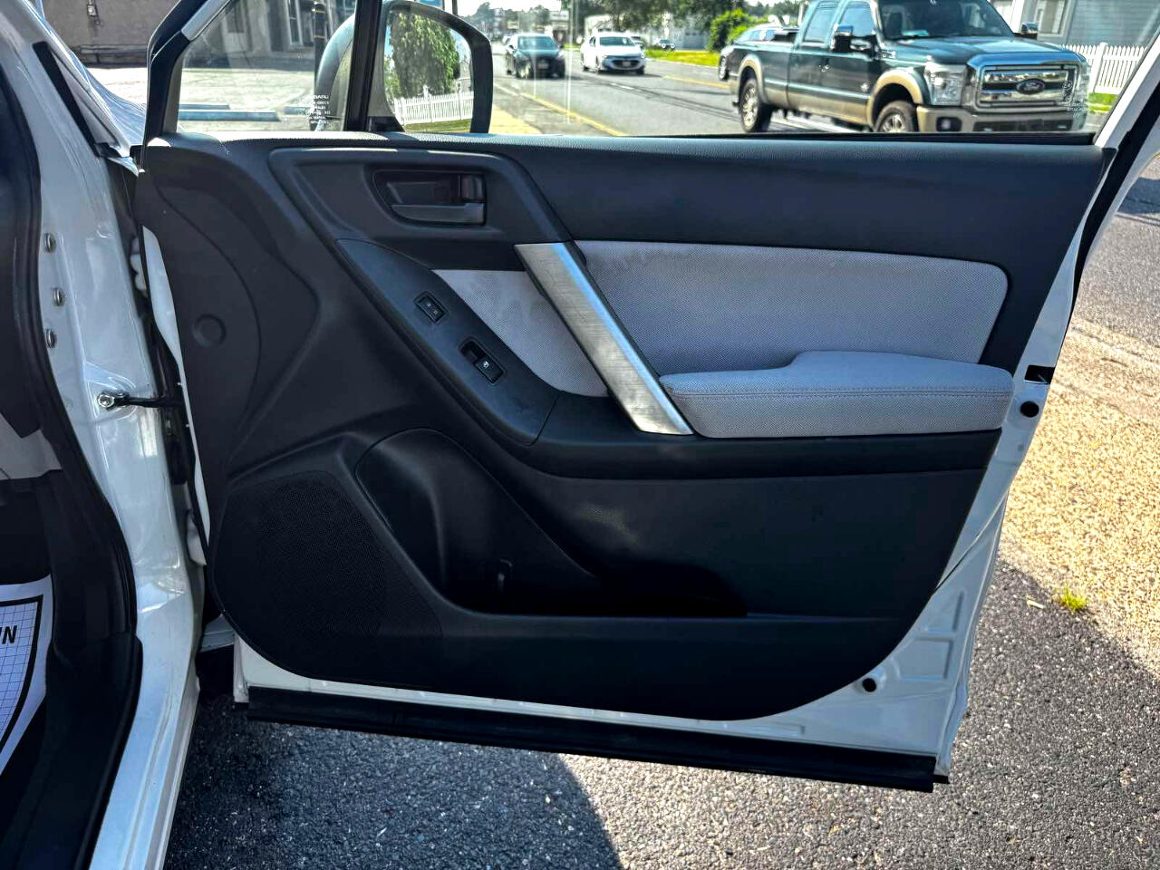 2015 Subaru Forester 2.5i Image 26 of 27