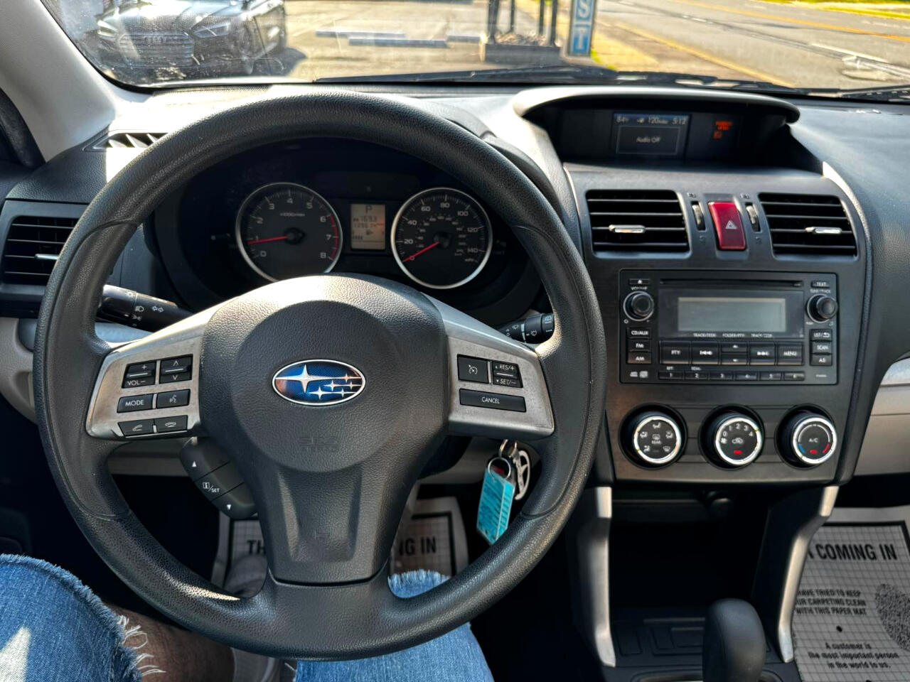 2015 Subaru Forester 2.5i Image 19 of 27
