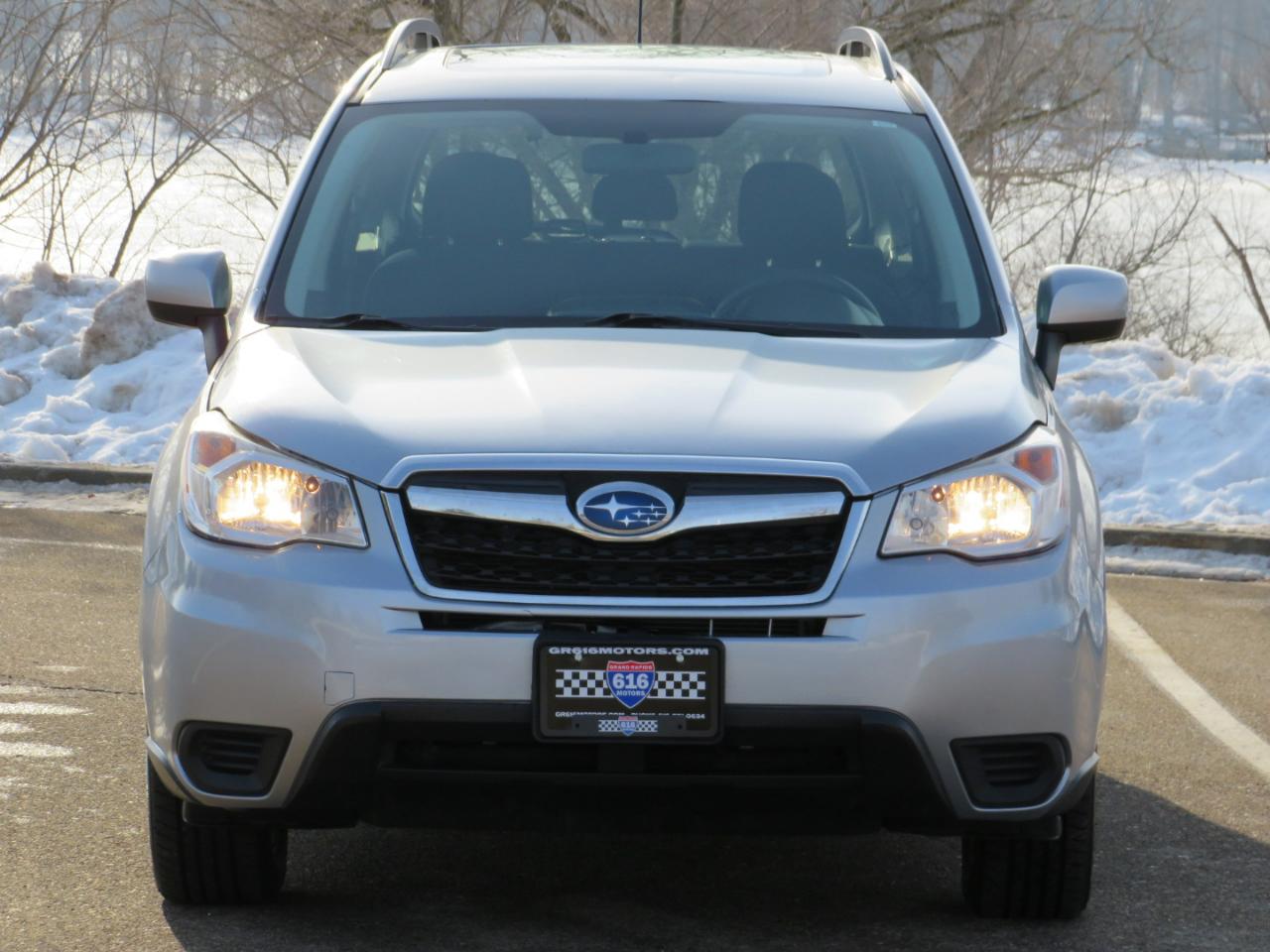 2015 Subaru Forester 2.5i Premium Image 2 of 28