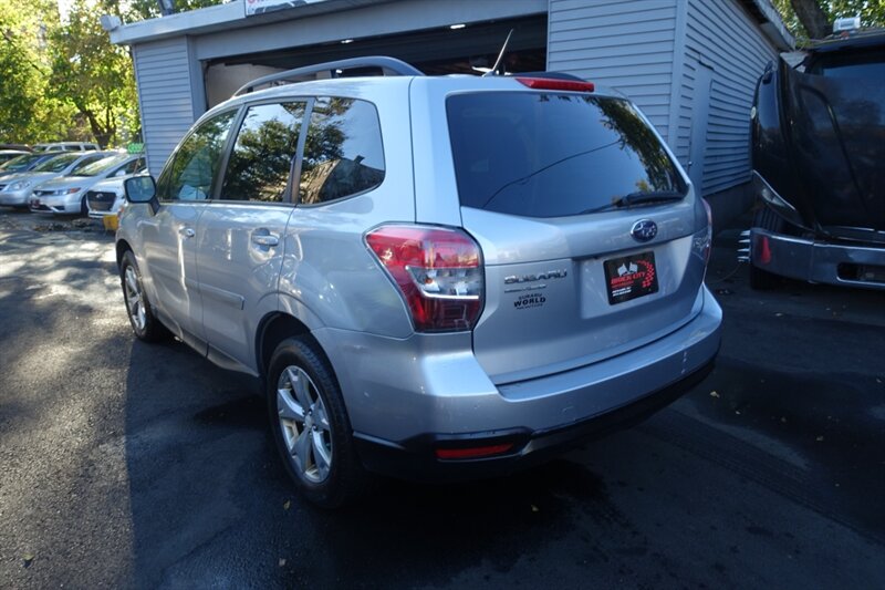 2015 Subaru Forester 2.5i Premium Image 7 of 25