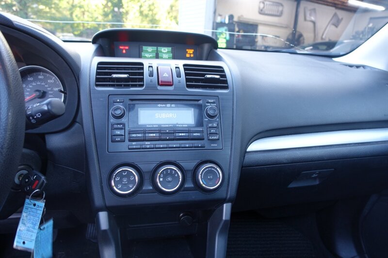 2015 Subaru Forester 2.5i Premium Image 18 of 25