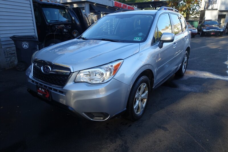 2015 Subaru Forester 2.5i Premium Image 1 of 25