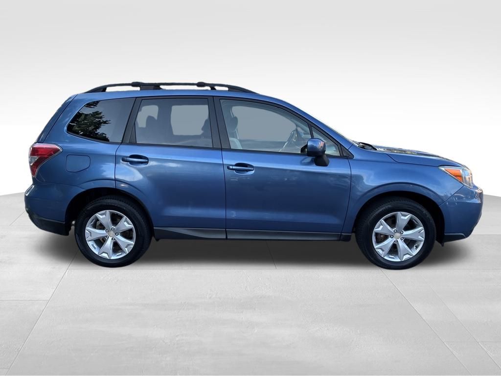 2015 Subaru Forester 2.5i Premium Image 4 of 29