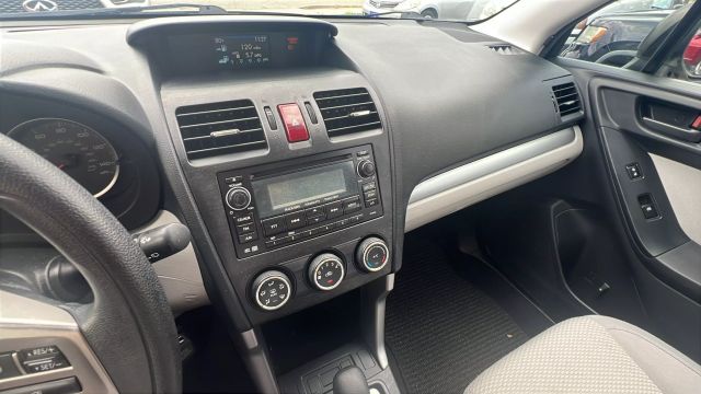 Vehicle image 19 of 34