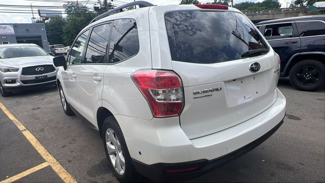 Vehicle image 7 of 34