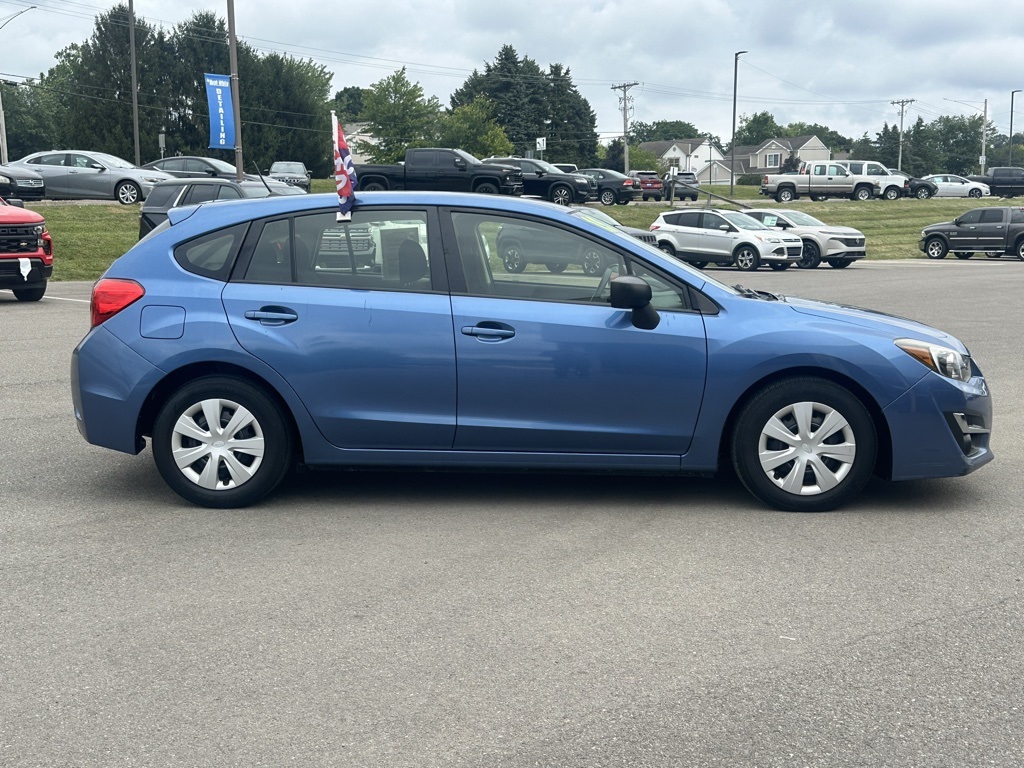 2015 Subaru Impreza 2.0i Image 3 of 11