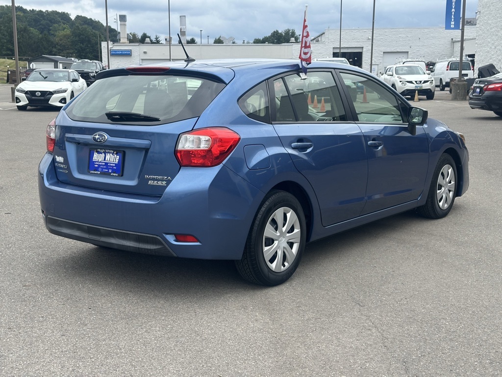 2015 Subaru Impreza 2.0i Image 4 of 11
