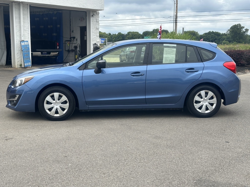 2015 Subaru Impreza 2.0i Image 6 of 11