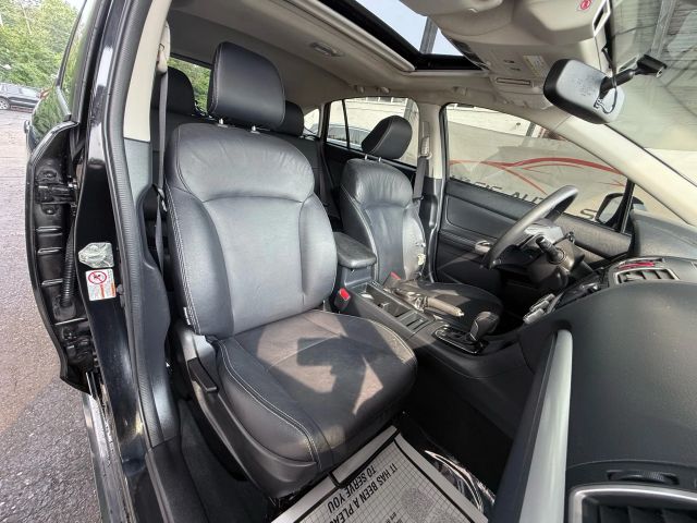 Vehicle image 26 of 48