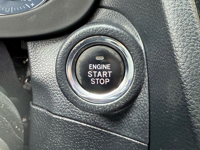 Vehicle image 47 of 48