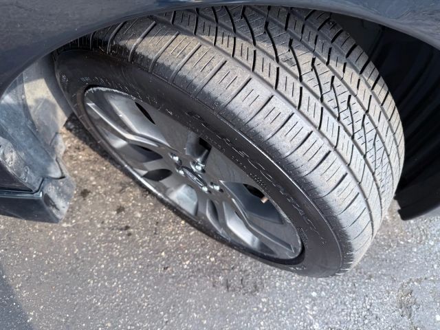 Vehicle image 20 of 48