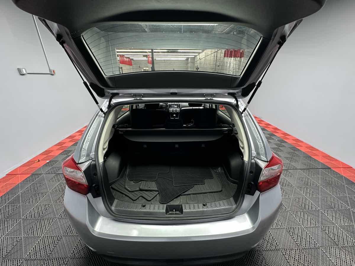 2015 Subaru Impreza 2.0i Sport Premium Image 8 of 29