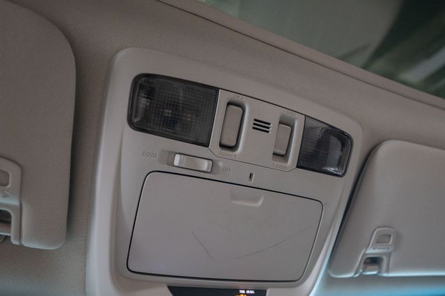 2015 Subaru Legacy 2.5i Limited Image 27 of 31