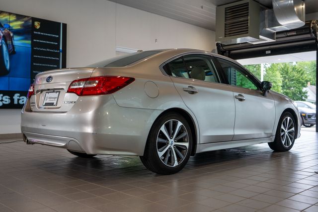 2015 Subaru Legacy 2.5i Limited Image 4 of 31