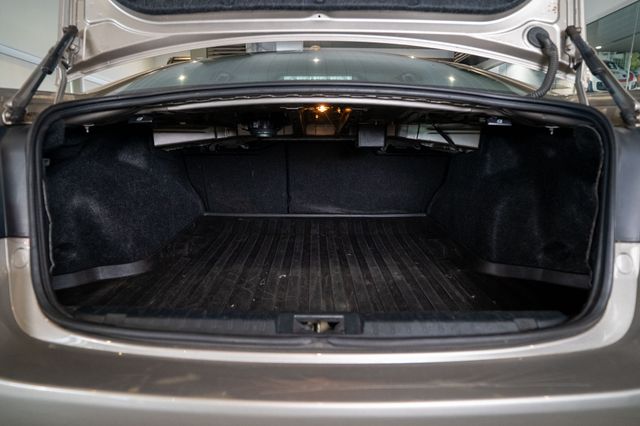 2015 Subaru Legacy 2.5i Limited Image 7 of 31