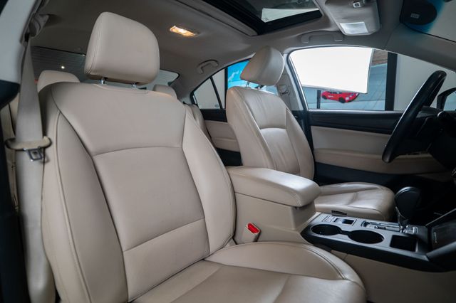 2015 Subaru Legacy 2.5i Limited Image 8 of 31