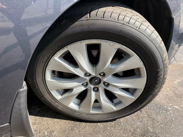 2015 Subaru Legacy 2.5i Premium Image 14 of 49