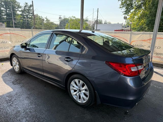 2015 Subaru Legacy 2.5i Premium Image 11 of 49