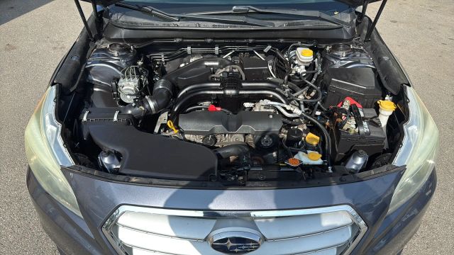 2015 Subaru Legacy 2.5i Premium Image 9 of 30