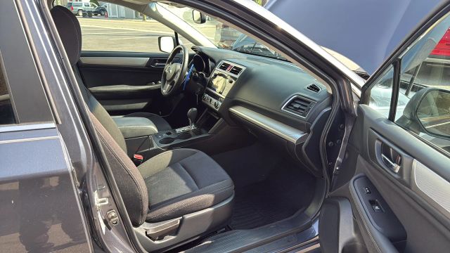 2015 Subaru Legacy 2.5i Premium Image 13 of 30