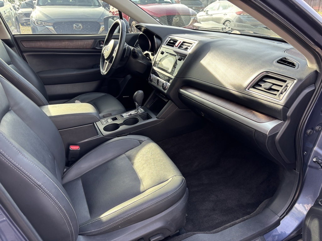 Vehicle image 37 of 45
