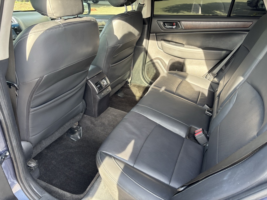 Vehicle image 29 of 45