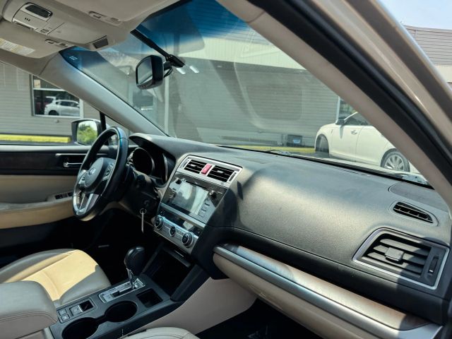 Vehicle image 16 of 18