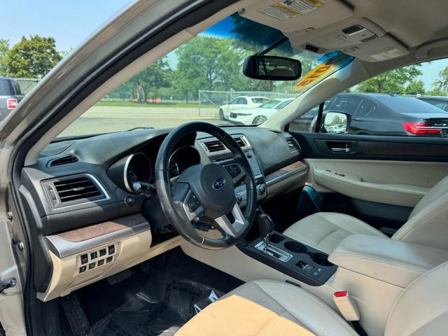Vehicle image 15 of 18