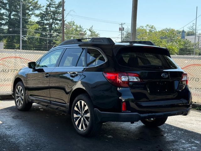 2015 Subaru Outback 2.5i Limited Image 11 of 50