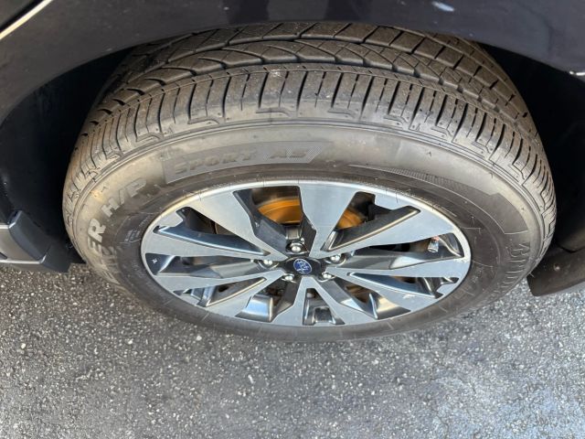 2015 Subaru Outback 2.5i Limited Image 16 of 50