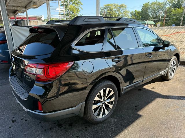 2015 Subaru Outback 2.5i Limited Image 7 of 50