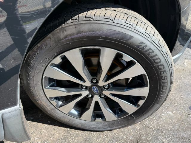 2015 Subaru Outback 2.5i Limited Image 17 of 50