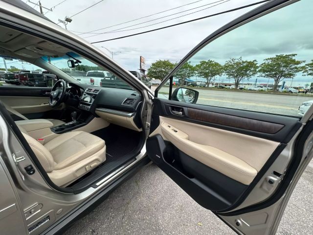 2015 Subaru Outback 2.5i Limited Image 22 of 55